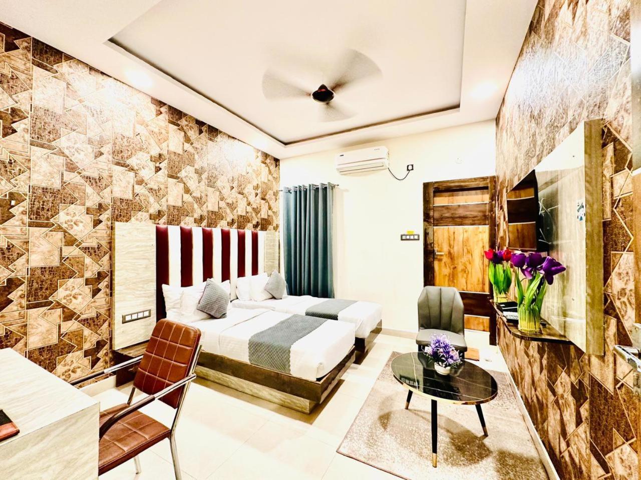 Hotel Sky International- Airport Zone Hyderabad Shamshabad Bagian luar foto