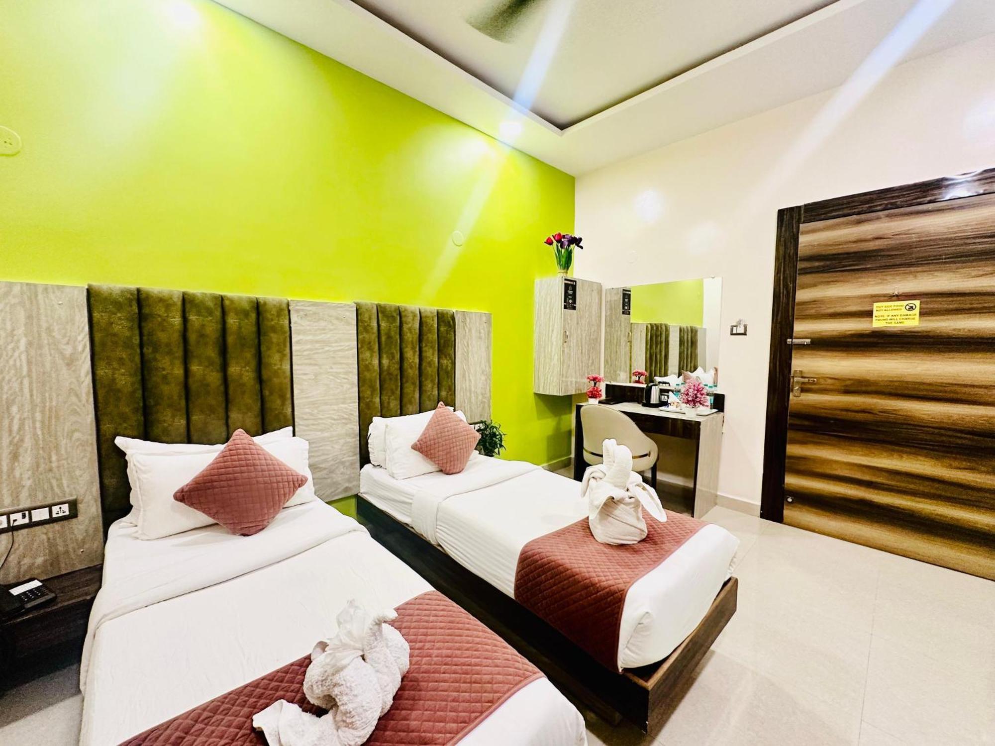 Hotel Sky International- Airport Zone Hyderabad Shamshabad Bagian luar foto